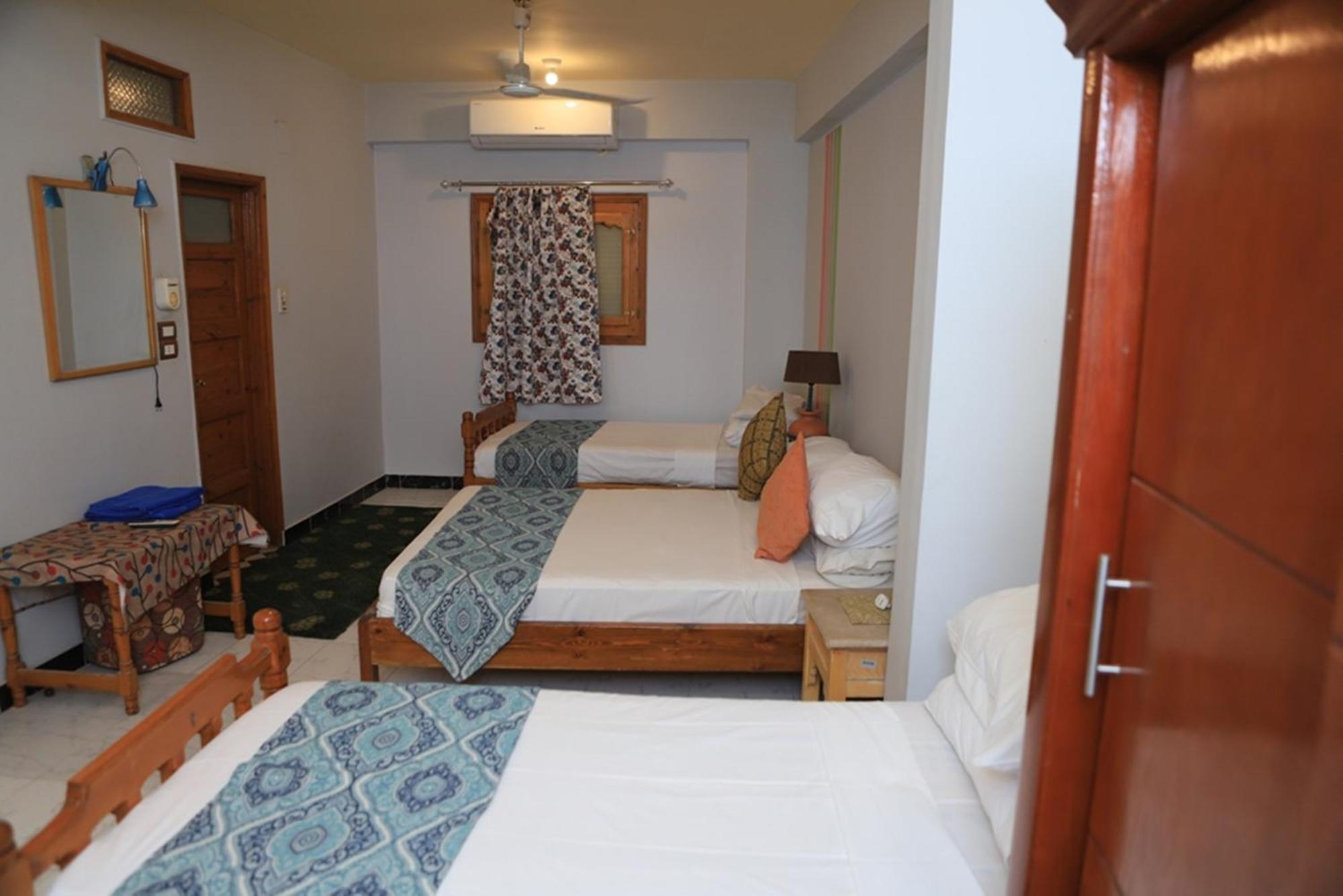 Amon Hotel Luxor Bagian luar foto