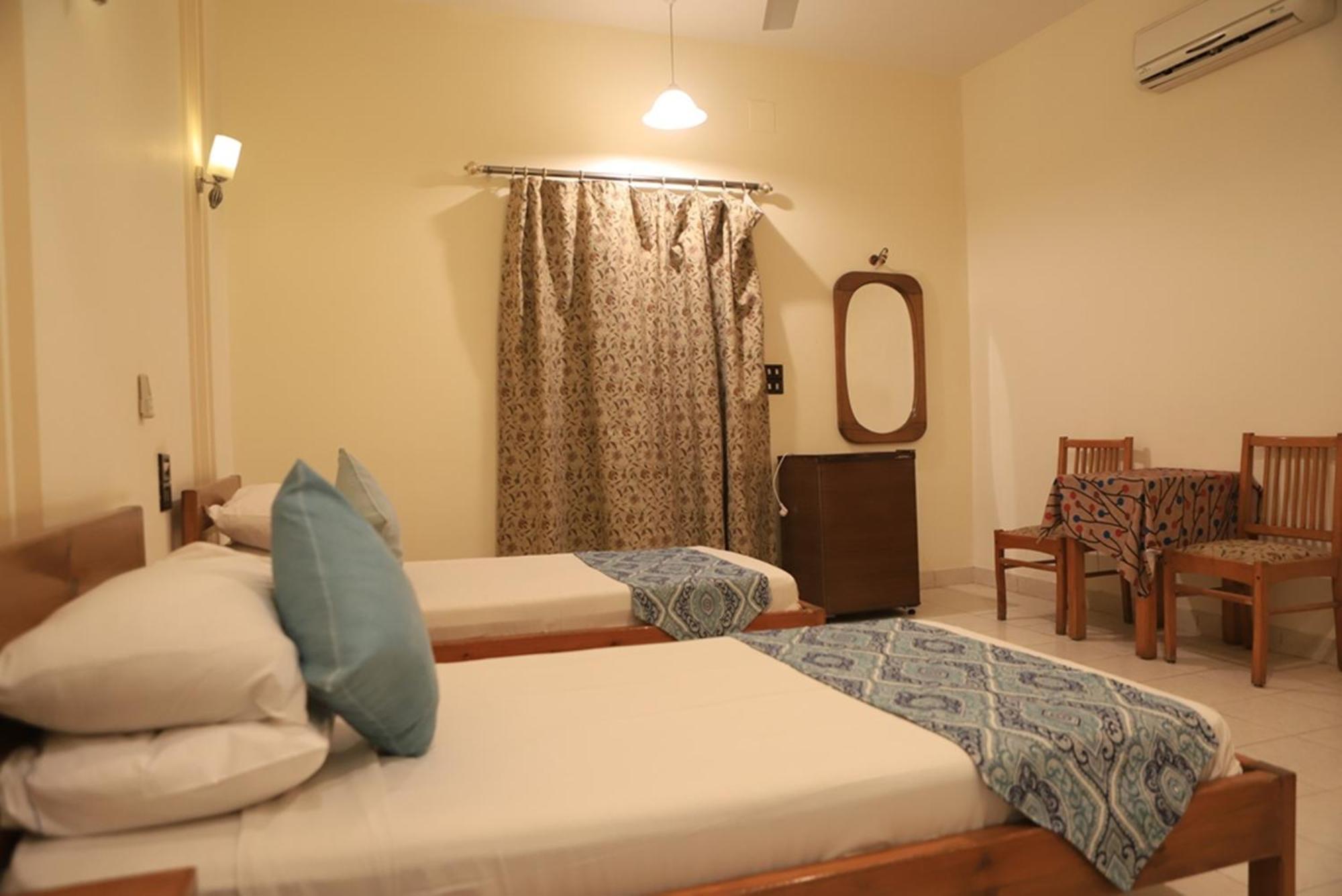 Amon Hotel Luxor Bagian luar foto